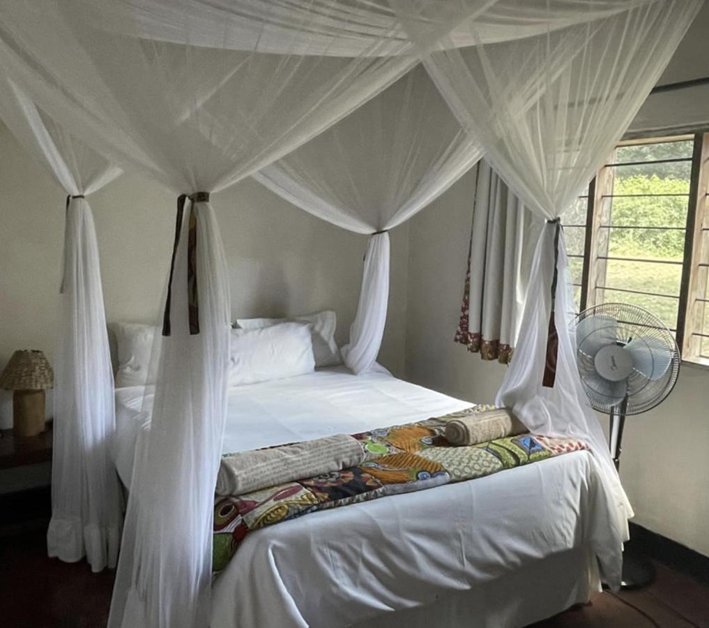 Marula Lodge Mfuwe Eksteriør bilde